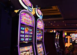 Classic Slots — ရိုးရာသုံးလိုင်းစလော့ ဂိမ်းများ
